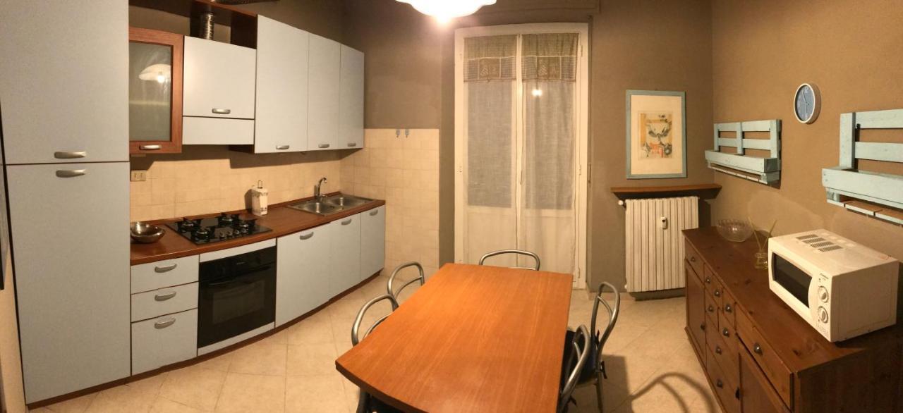 Appartamento Alfieri アスティ エクステリア 写真